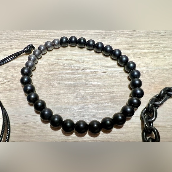 Lot Of 3 Black Colored Assorted Material & Styles Bracelets - Picture 3 of 4